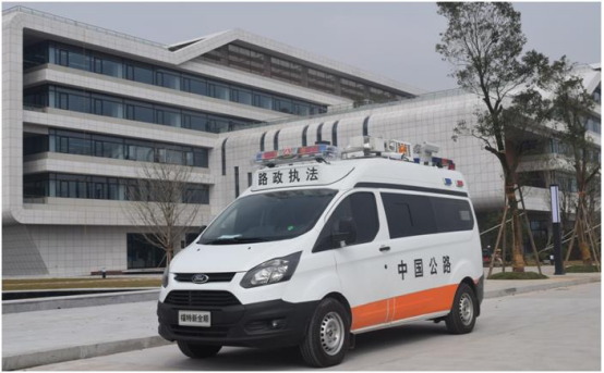 與疫情賽跑！“六合造”救護(hù)車奔赴抗疫一線